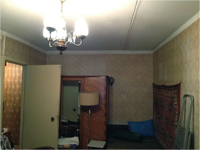 Wohnzimmer vor der Renovierung