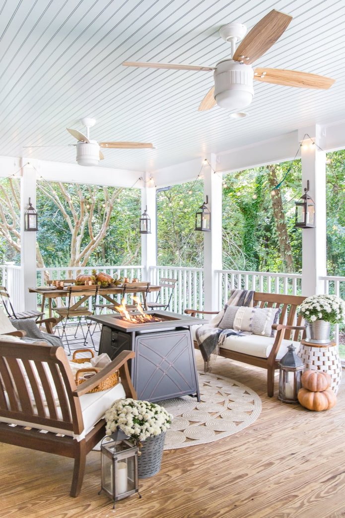 Verandadeckendekoration
