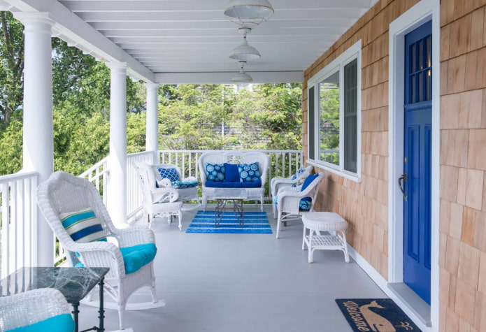 Veranda im mediterranen Stil
