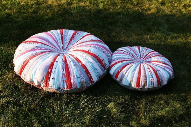Weiche Poufs
