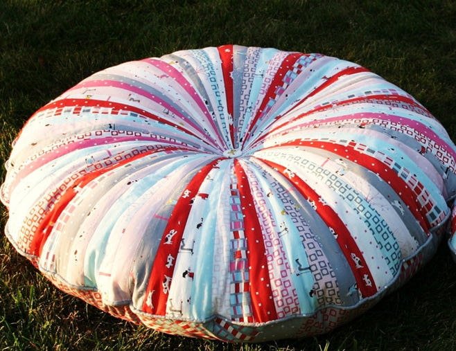 Pouf mit eigenen Händen