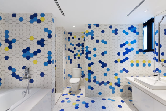 Fliesenanordnung im Badezimmer