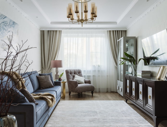 Sofa und Sessel im Flur