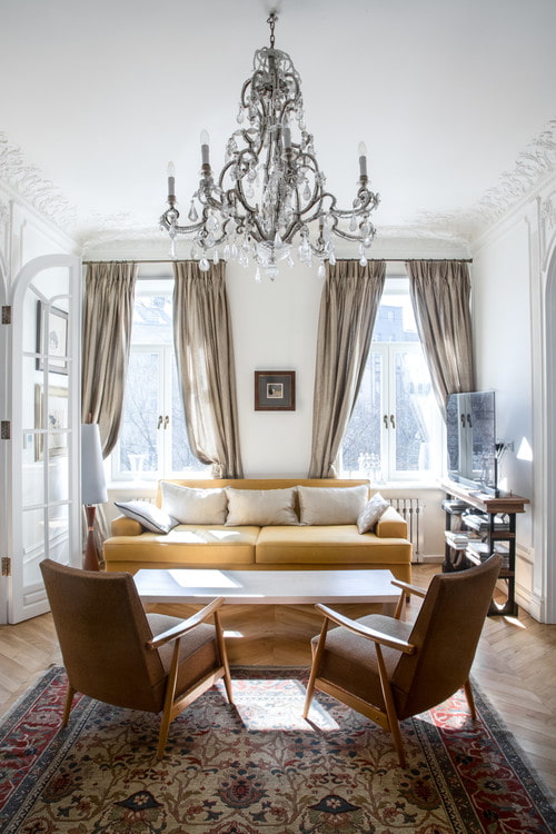 rechteckiges Wohnzimmer