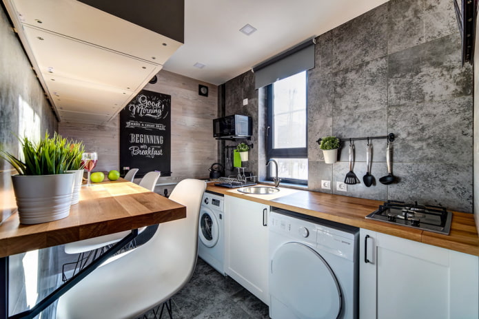 Wanddekoration in einer Chruschtschow-Wohnung