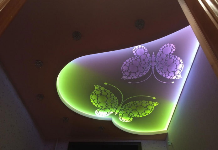 Geschnitzte Leinwand mit Konturbeleuchtung