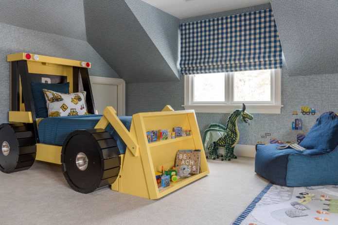 karierte Raffrollos im Kinderzimmer
