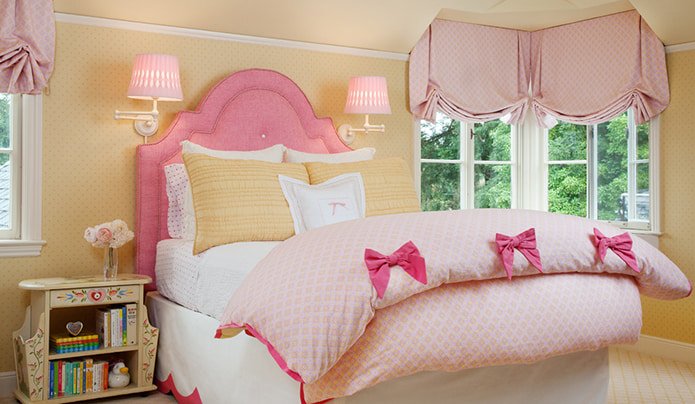Rosa Textilien