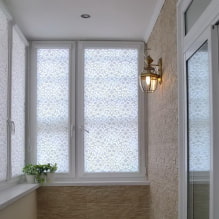 Rollos für einen Balkon oder eine Loggia: Arten, Materialien, Farbe, Design, Befestigung-7