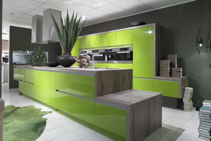 Salatgrünes Kücheninterieur im High-Tech-Stil