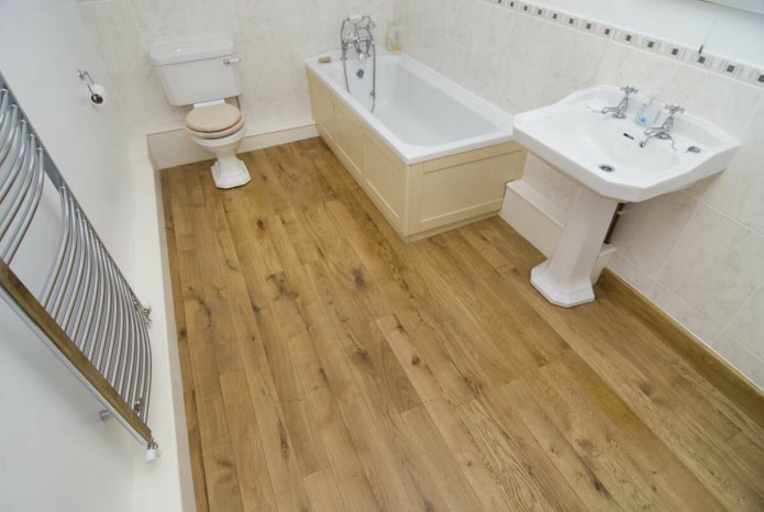 Linoleum im Badezimmer