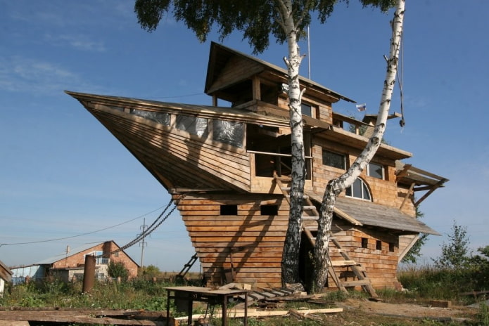 Ein Wohnschiff aus der Region Kemerowo