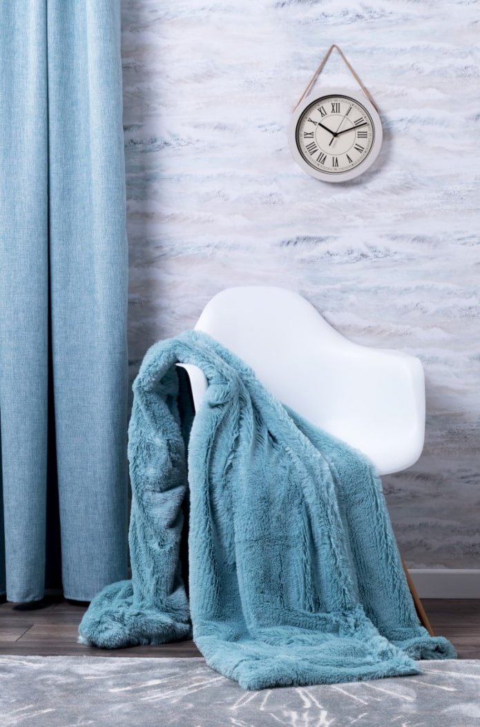 Blaue Decke
