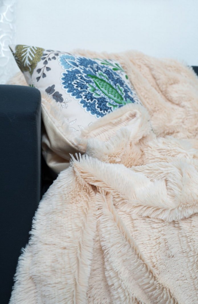 Beige Decke
