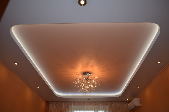 Satin-Stretchdecke mit Innenbeleuchtung