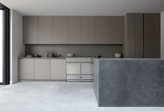 Kücheninterieur in Graubrauntönen