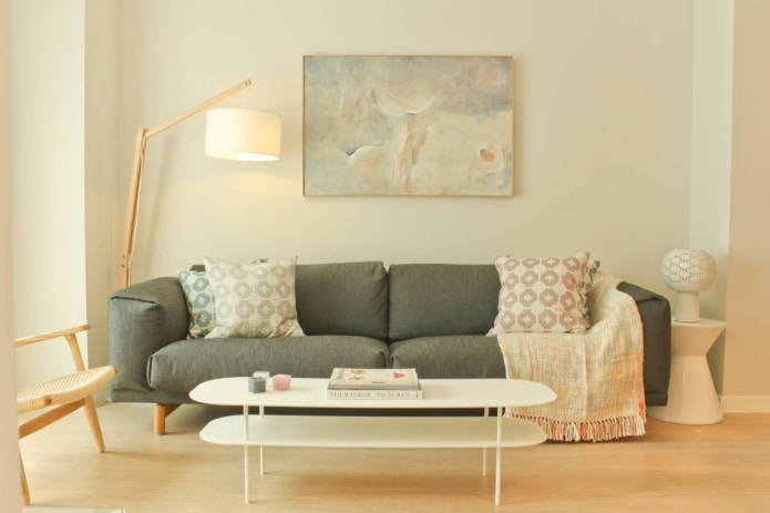 Sofa mit Leinenbezug