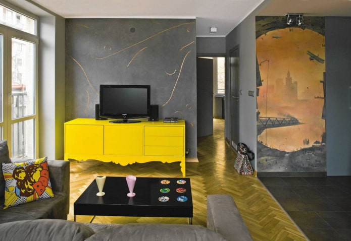 Möbel im Interieur in Grautönen
