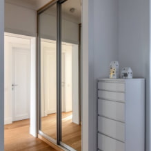 Wie wählt man einen Kleiderschrank für den Flur aus?-1