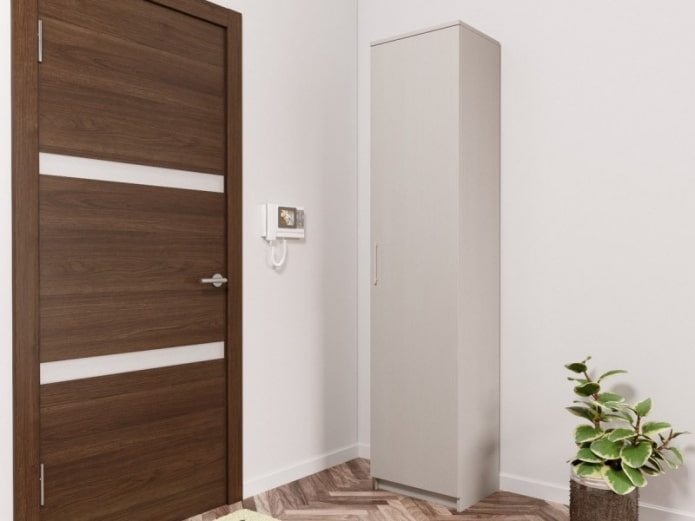 Hochschrank im Inneren des Flurs
