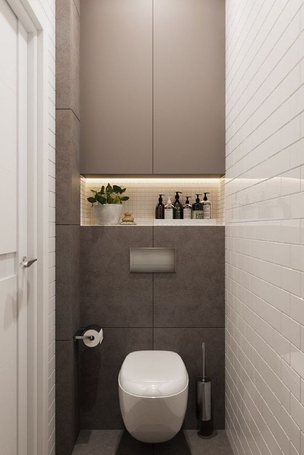 Versteckter Schrank im Toiletteninneren