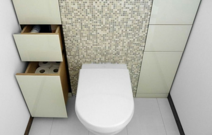 Ausziehbarer Schrank im Toilettenraum
