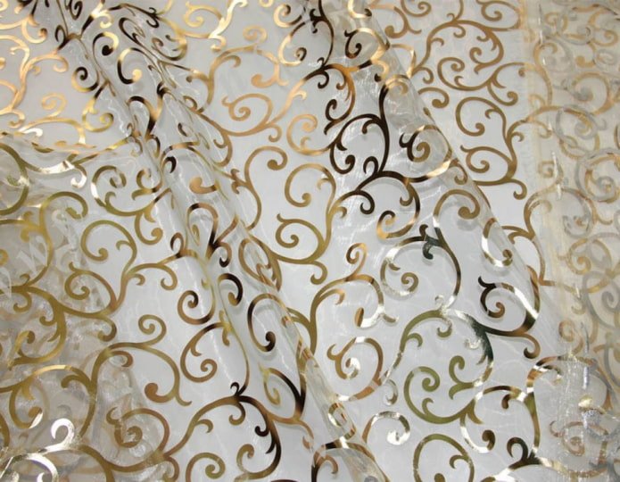 Organza mit Gold