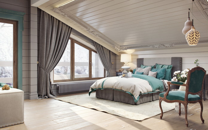 Dachfenster mit Vorhängen im Innenraum