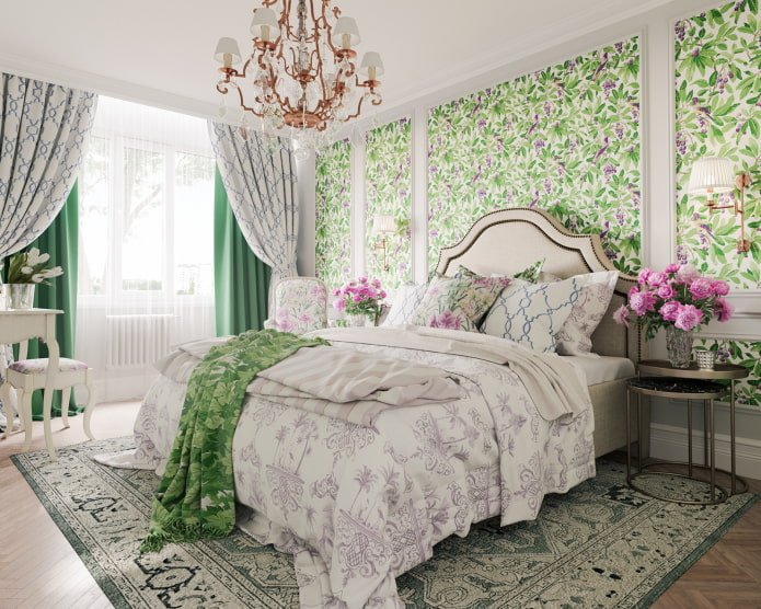 Doppelvorhänge im Schlafzimmer im Provence-Stil