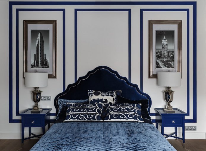 Weiß-blaues Schlafzimmer