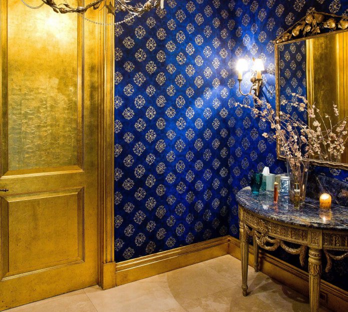 Blau-goldenes Interieur