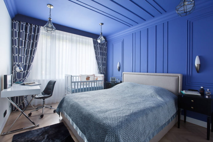 Blaue Decke