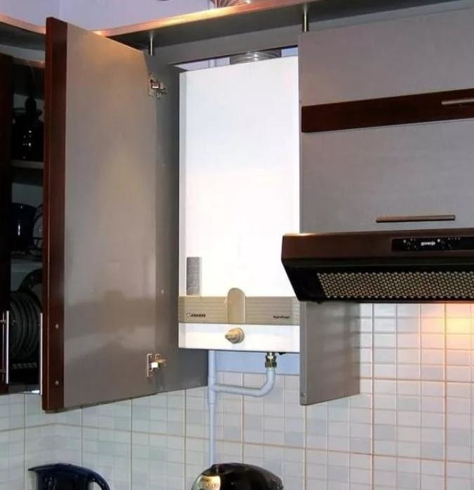 Wandschrank für Warmwasserbereiter
