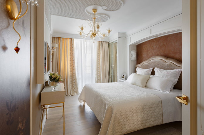 Beige und Gold