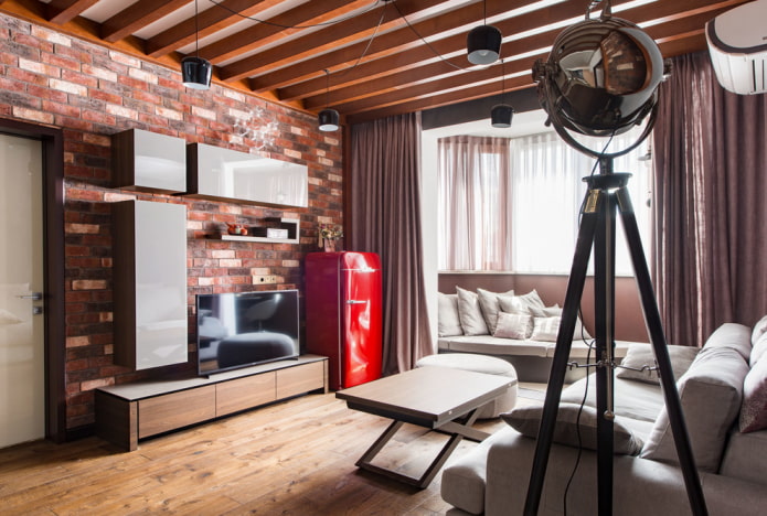Roter Kühlschrank im Wohnzimmer