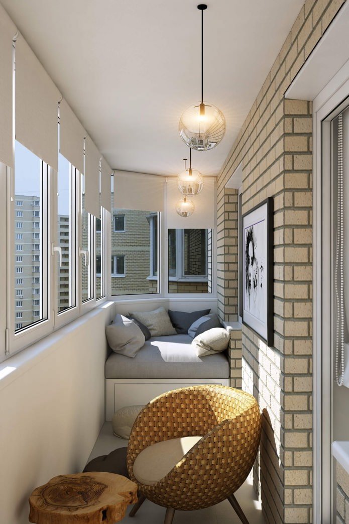 6,5 m² großer Balkon mit Entspannungsbereich.