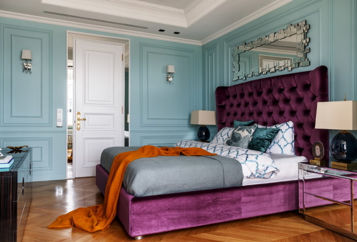 lila-blaues Schlafzimmer-Interieur