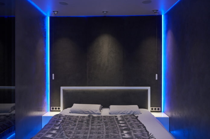 Beleuchtung im Schlafzimmerinterieur im High-Tech-Stil