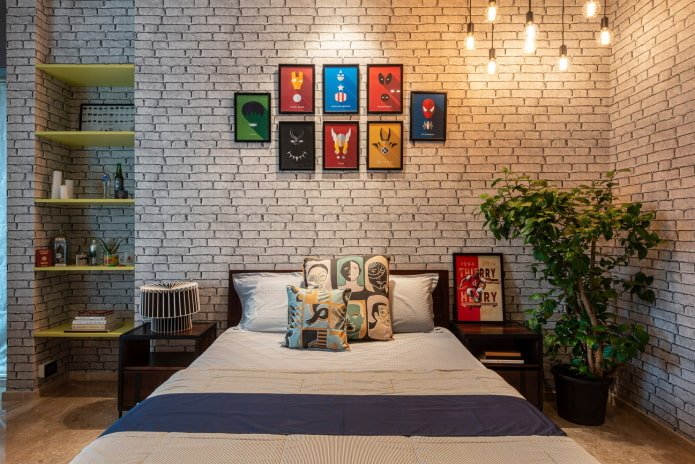 Wanddekoration im Schlafzimmer im Industriestil