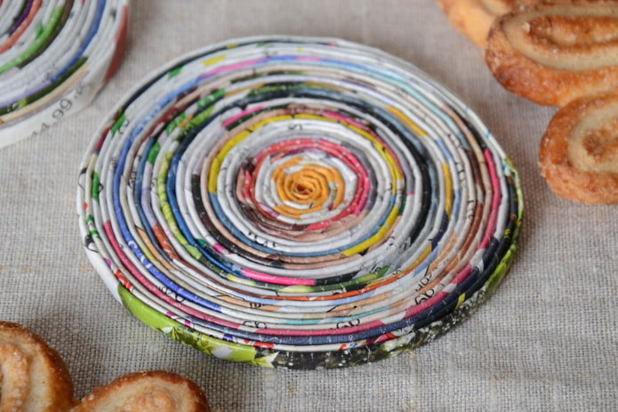 Zeitschriftenröhren-Spiralständer