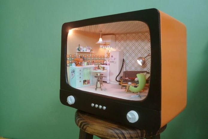 Zimmerbox aus einem Fernseher