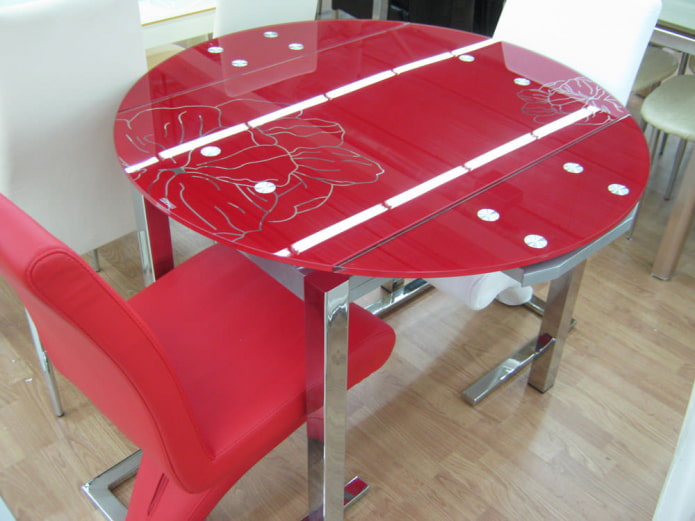 rote Tischplatte