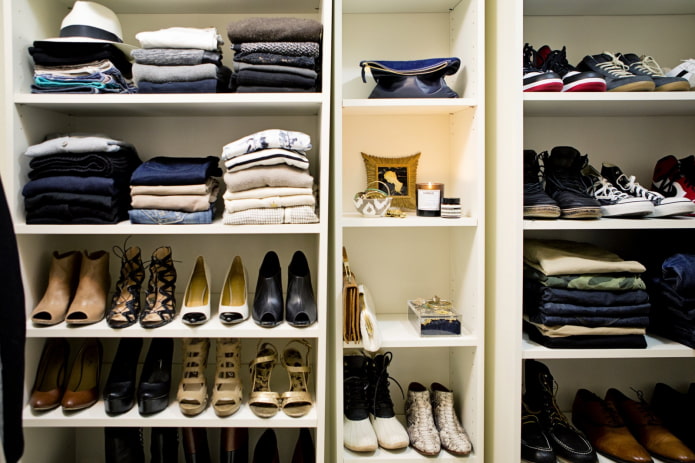 Ankleidezimmer aus einem Ständer