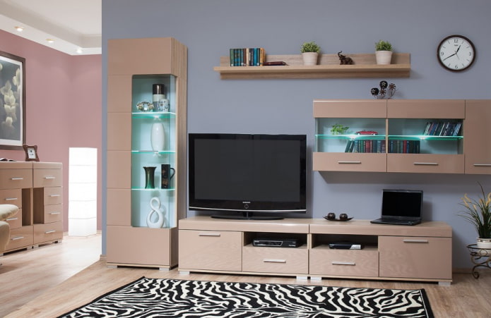 Farbschema der Wand im Wohnzimmer