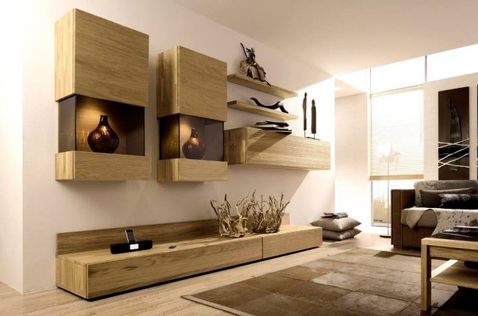 Wand für Dekorationselemente im Wohnzimmer