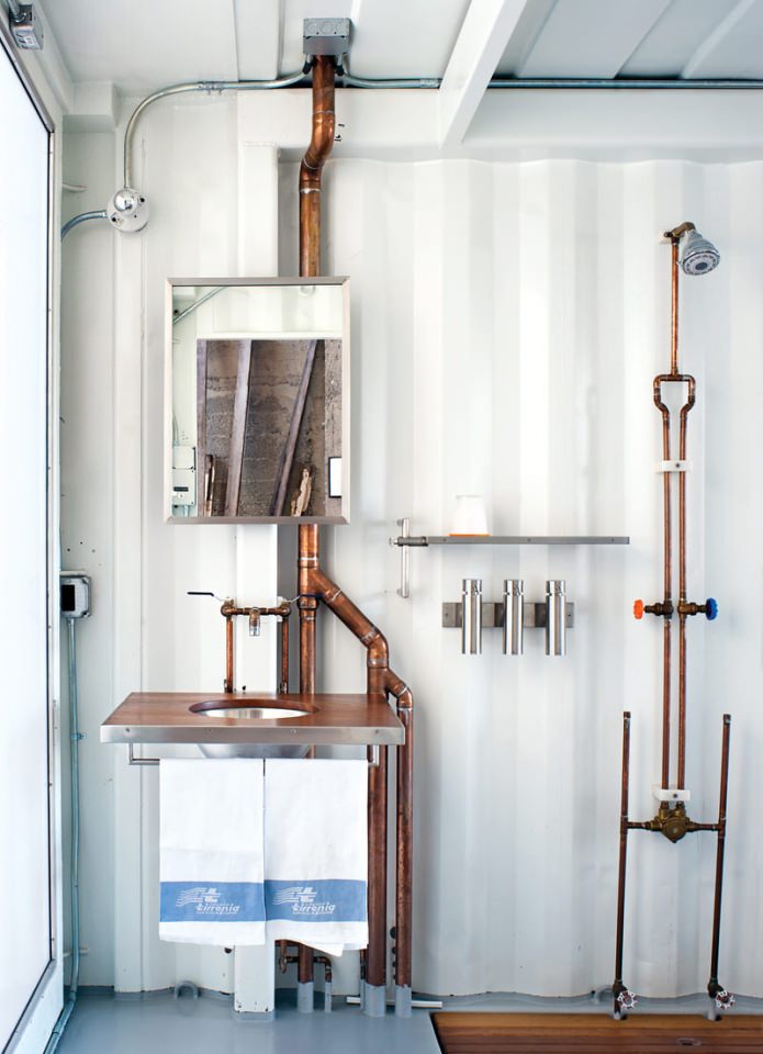 Badezimmerdekoration im Loft-Stil