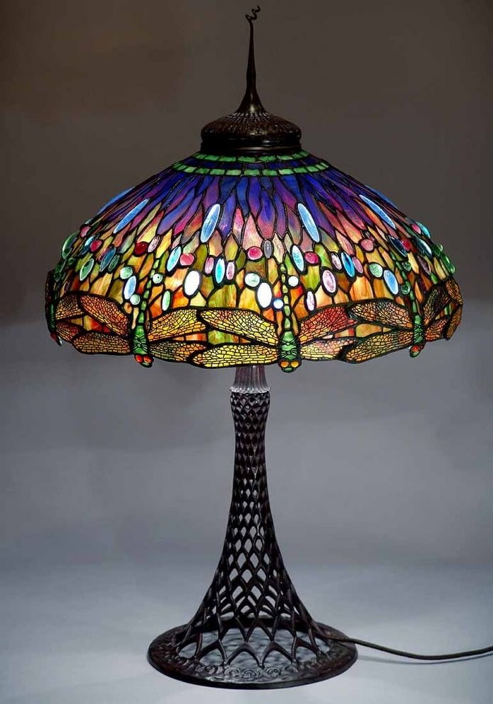 Tischlampe aus Metall und Glas