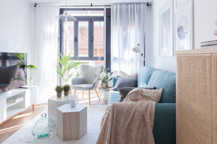 Kleines skandinavisches Wohnzimmer