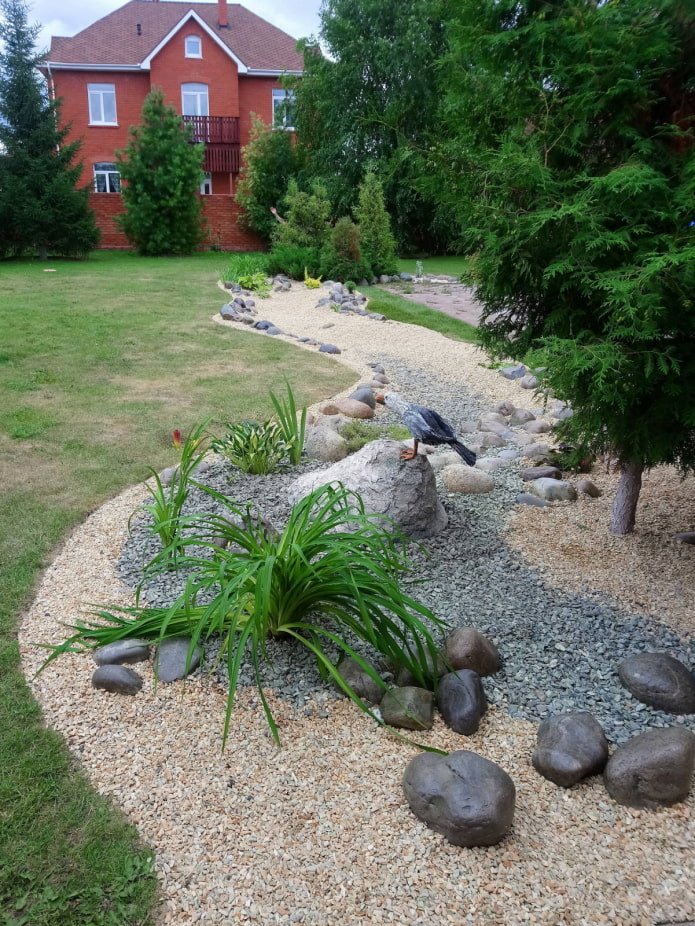 Landschaftsdesign mit Steinen