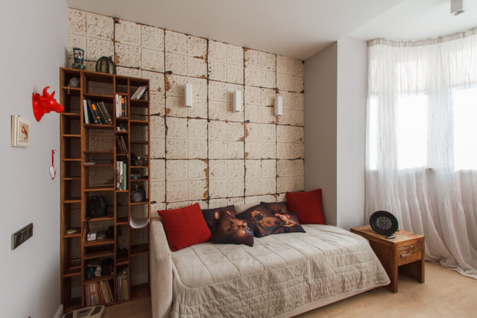Ottomane in einem Loft-Interieur